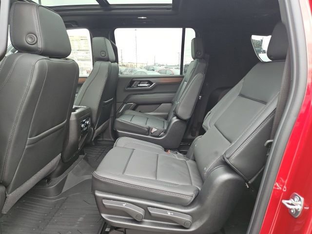 New 2026 GMC Yukon XL Denali w/ Sun & Power Step Package image 17
