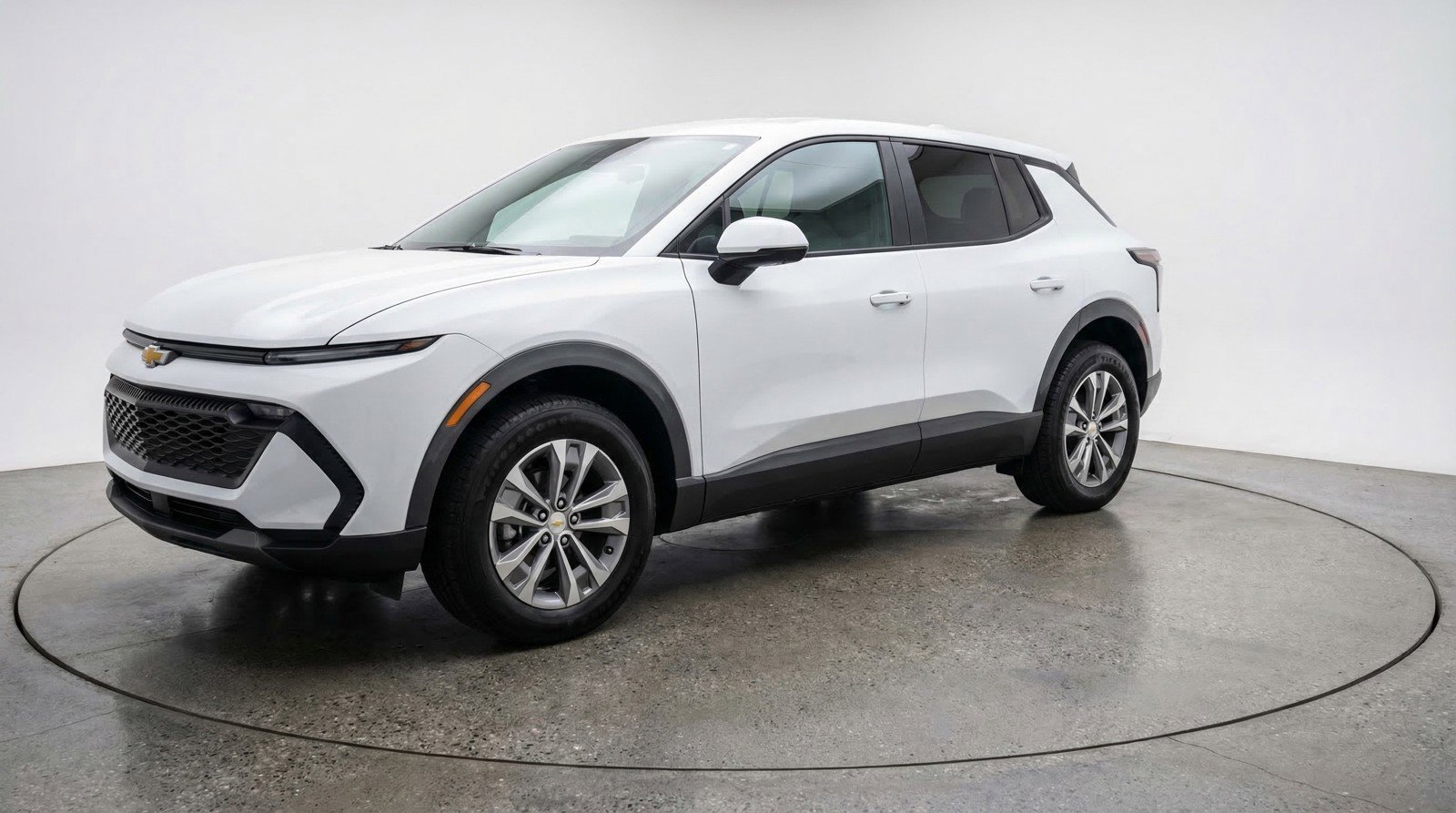 Used 2025 Chevrolet Equinox LT FWD image 3