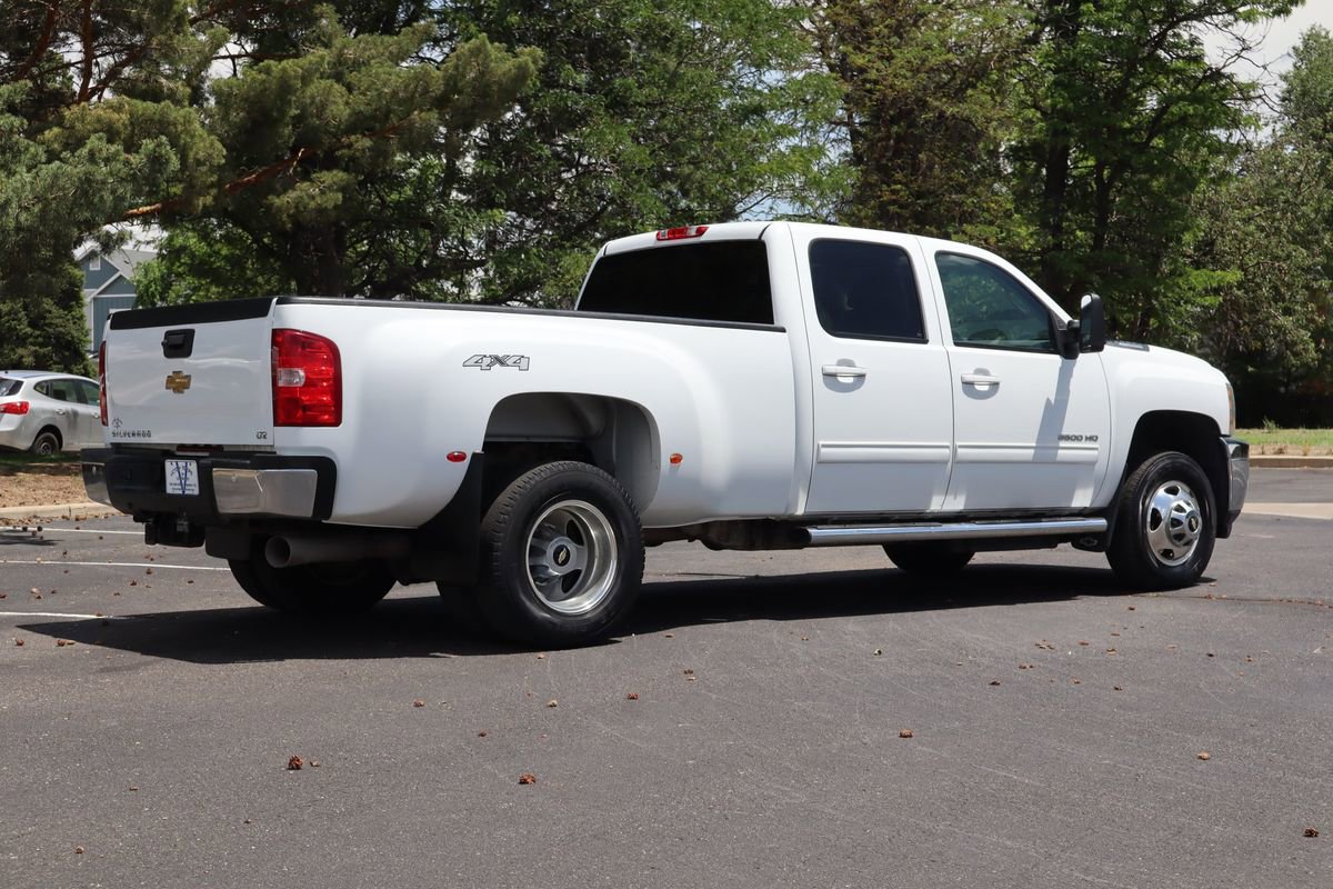 Used 2013 Chevrolet Silverado 3500 LTZ w/ LTZ Plus Package AWD/4WD image 5