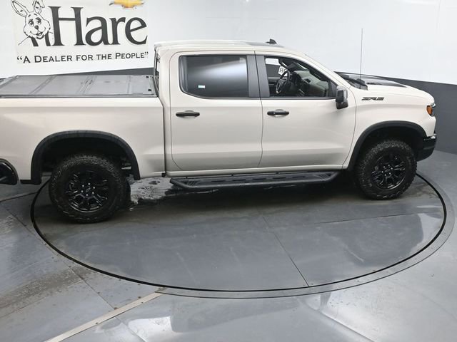 New 2026 Chevrolet Silverado 1500 ZR2 w/ Dark Appearance Package AWD/4WD image 17
