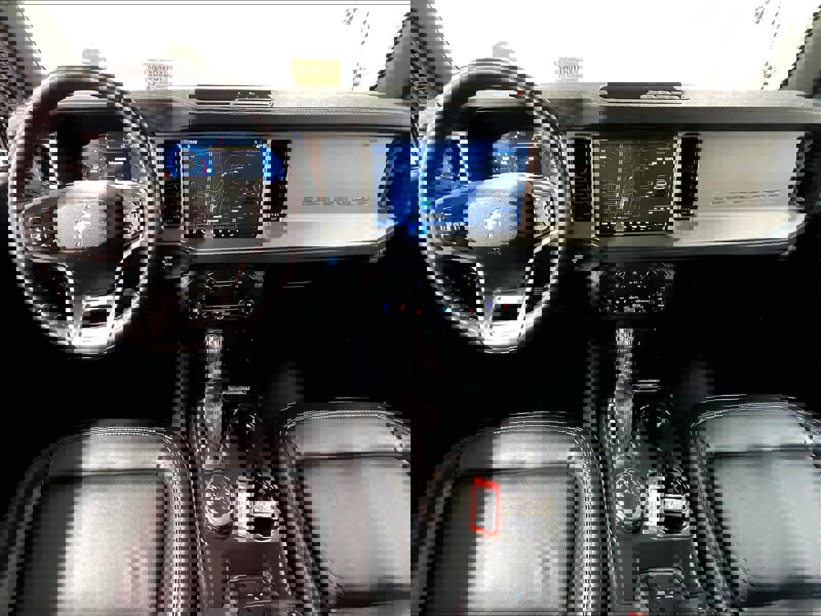 Used 2025 Ford Bronco Outer Banks image 21