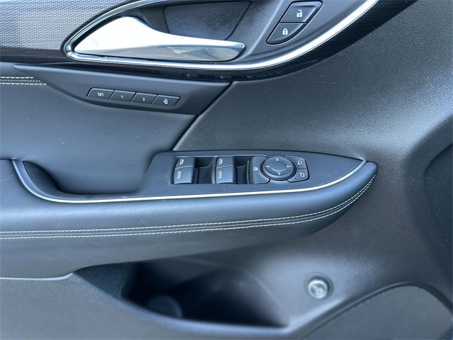 Used 2023 Buick Envision Essence image 14