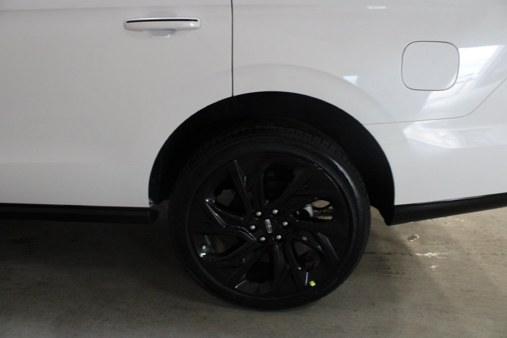 New 2027 Lincoln Navigator Black Label AWD/4WD image 26