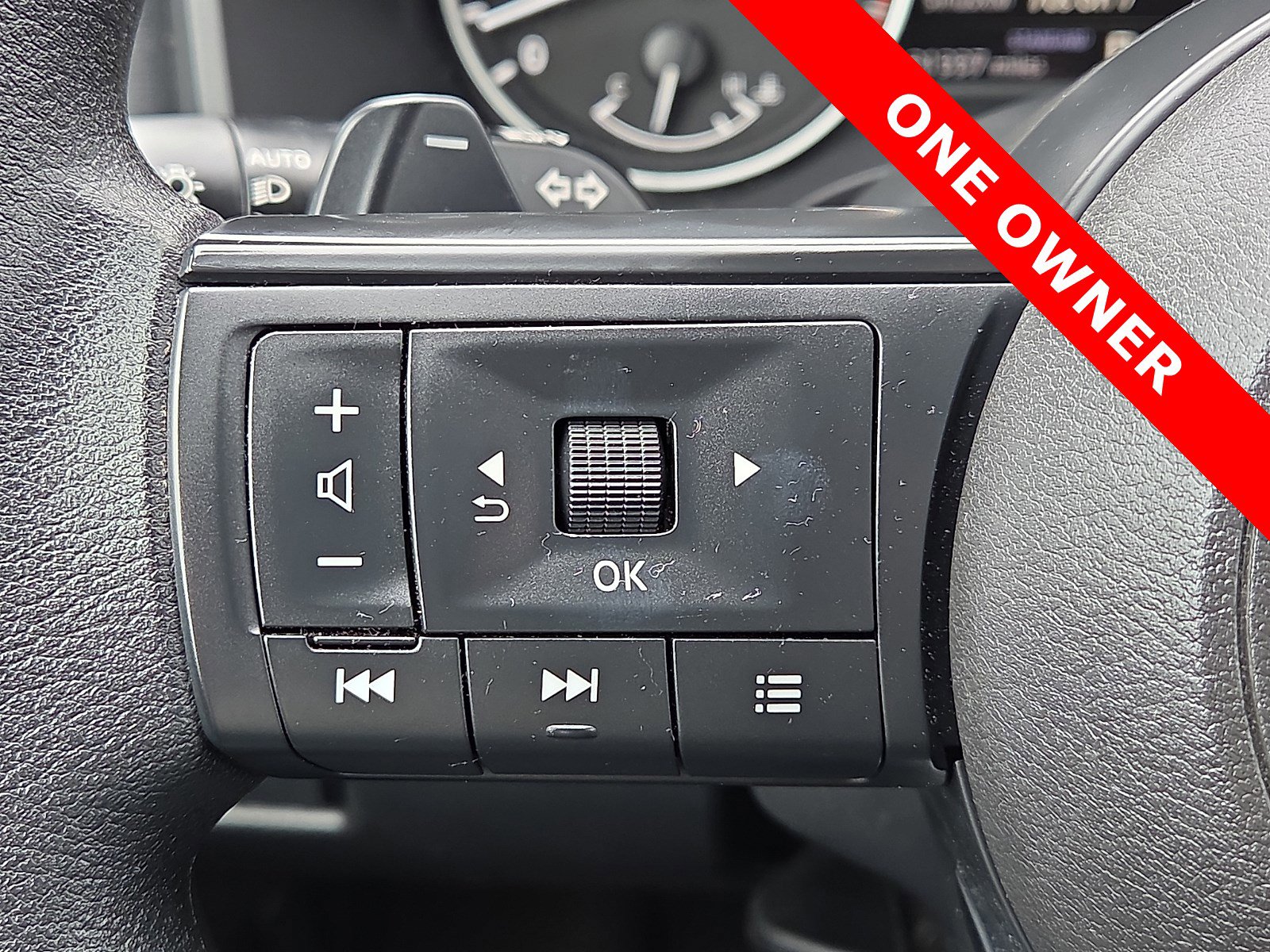 Used 2024 Nissan Rogue SV FWD image 21