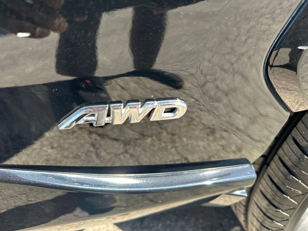 Used 2024 Toyota RAV4 SE AWD/4WD image 9