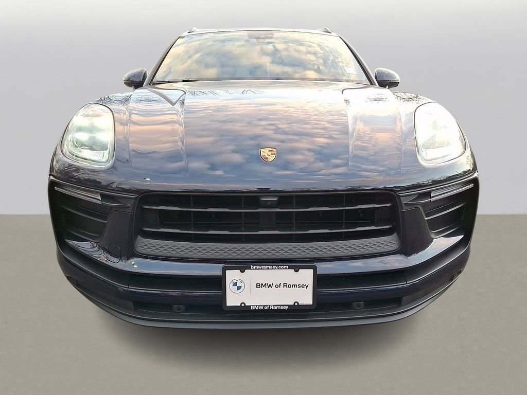 Used 2022 Porsche Macan w/ Premium Package Plus AWD/4WD image 2