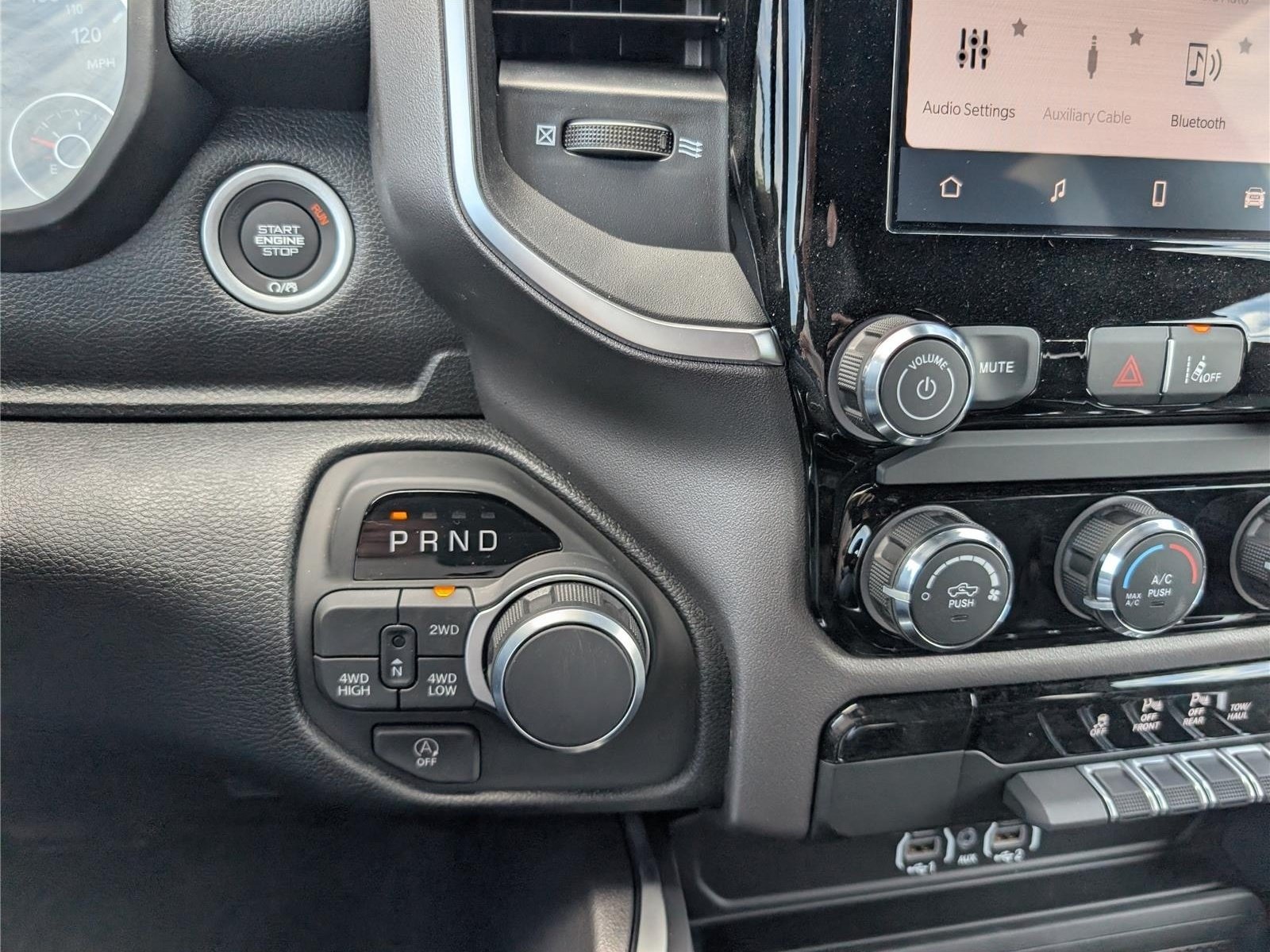 New 2026 RAM 1500 Express AWD/4WD image 20
