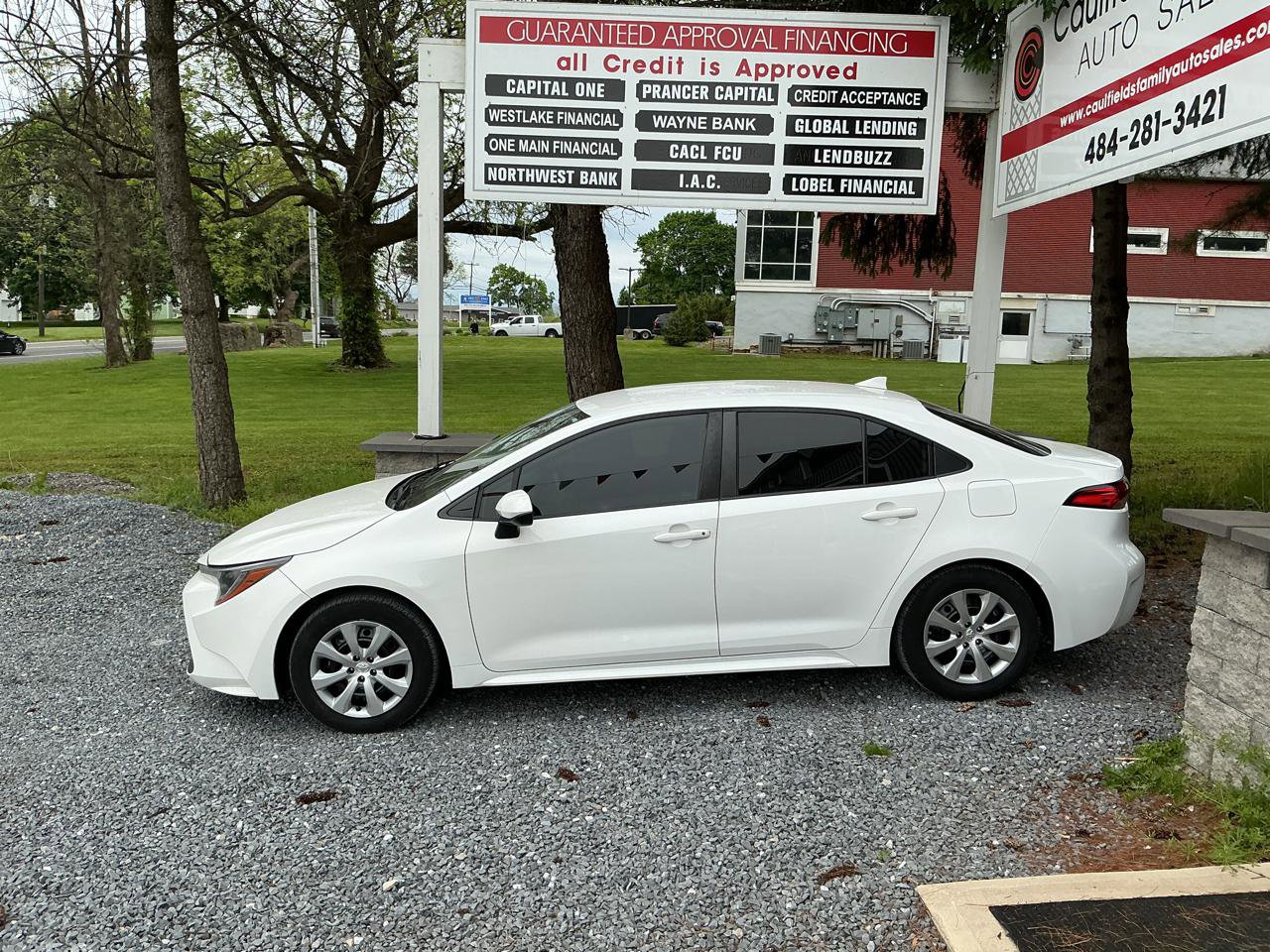 Used 2022 Toyota Corolla LE FWD image 8