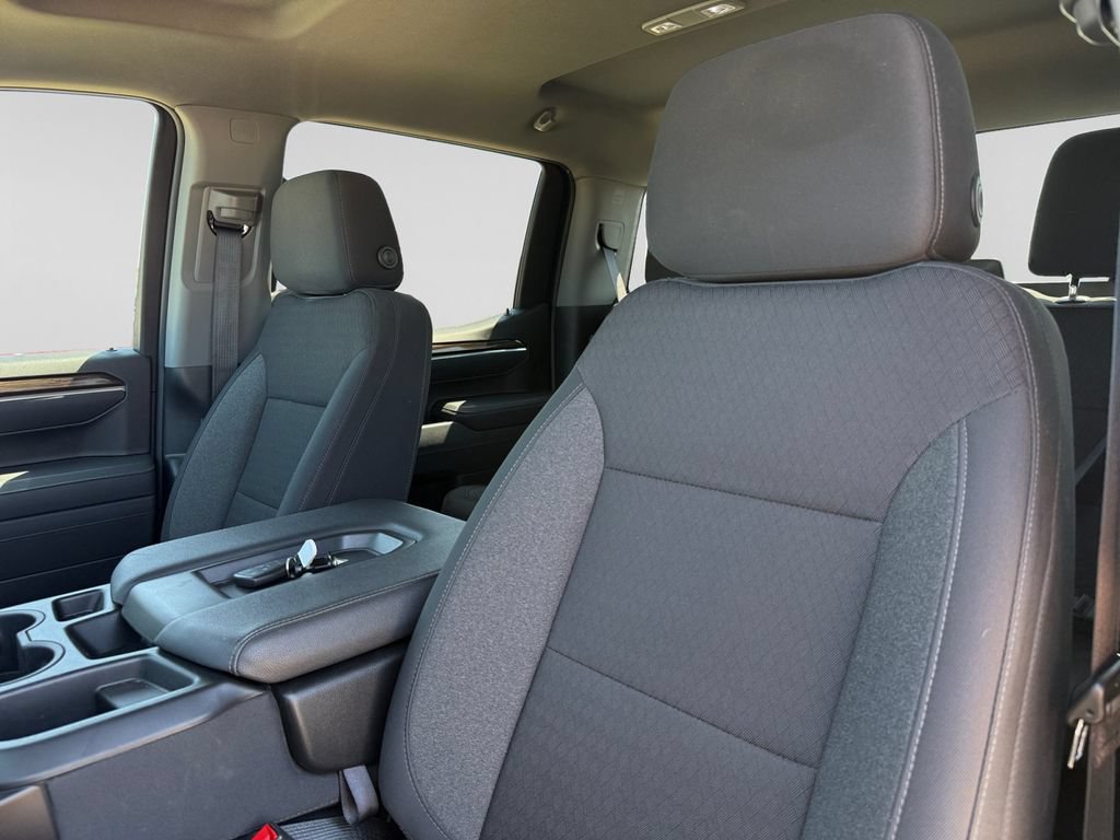 Used 2025 Chevrolet Silverado 1500 LT w/ Work Truck Package AWD/4WD image 18