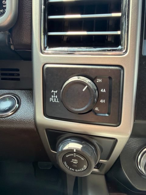Used 2019 Ford F150 King Ranch w/ Equipment Group 601A Luxury AWD/4WD image 23