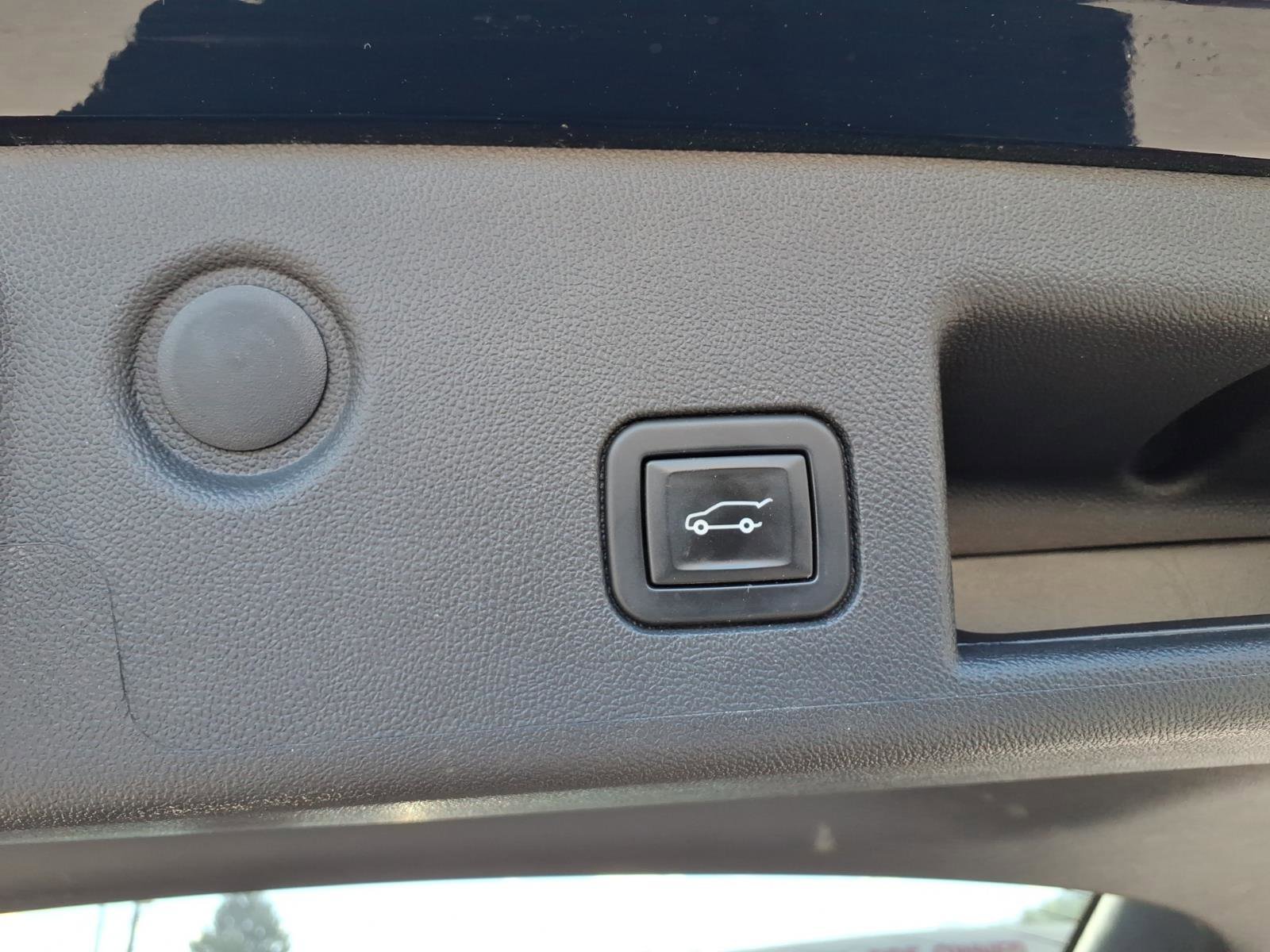 Certified 2021 Chevrolet Equinox Premier AWD/4WD image 11