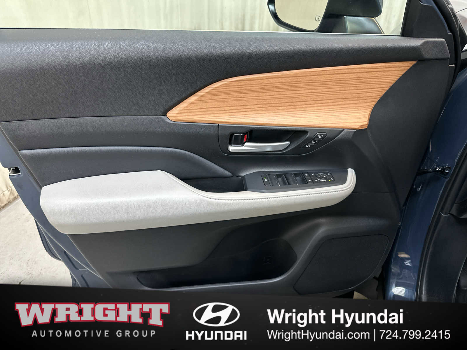 Used 2024 Toyota Grand Highlander Limited image 9