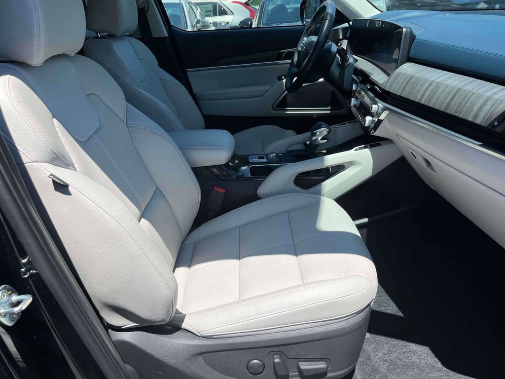 Used 2024 Kia Telluride SX w/ Towing Package AWD/4WD image 12