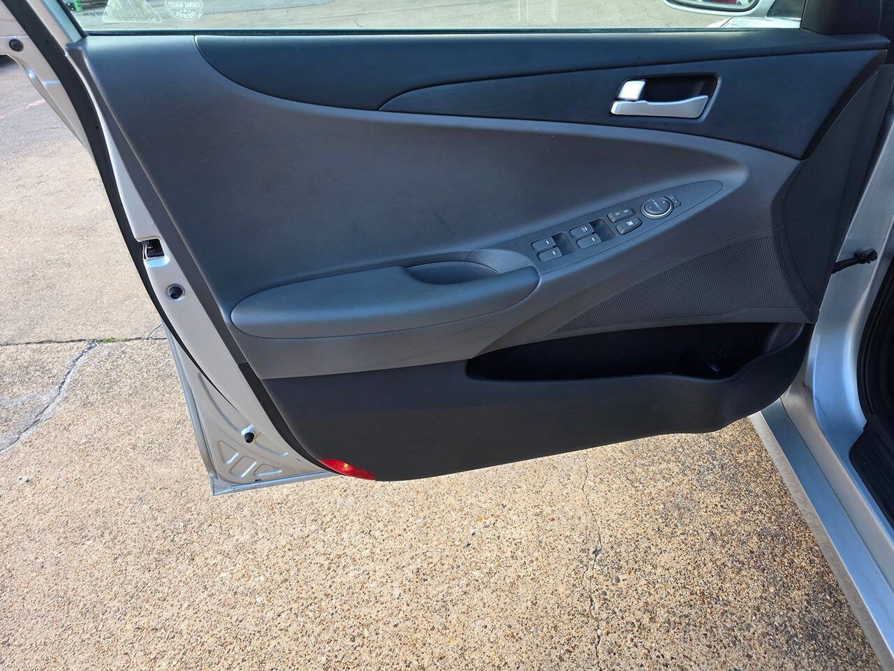 Used 2013 Hyundai Sonata GLS FWD image 12