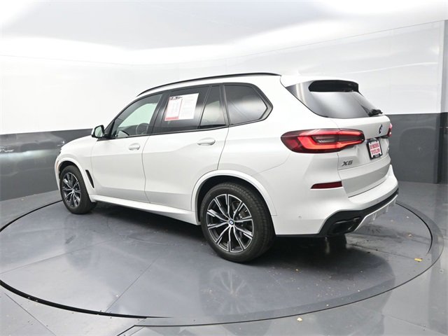 Used 2022 BMW X5 xDrive40i w/ M Sport Package image 5