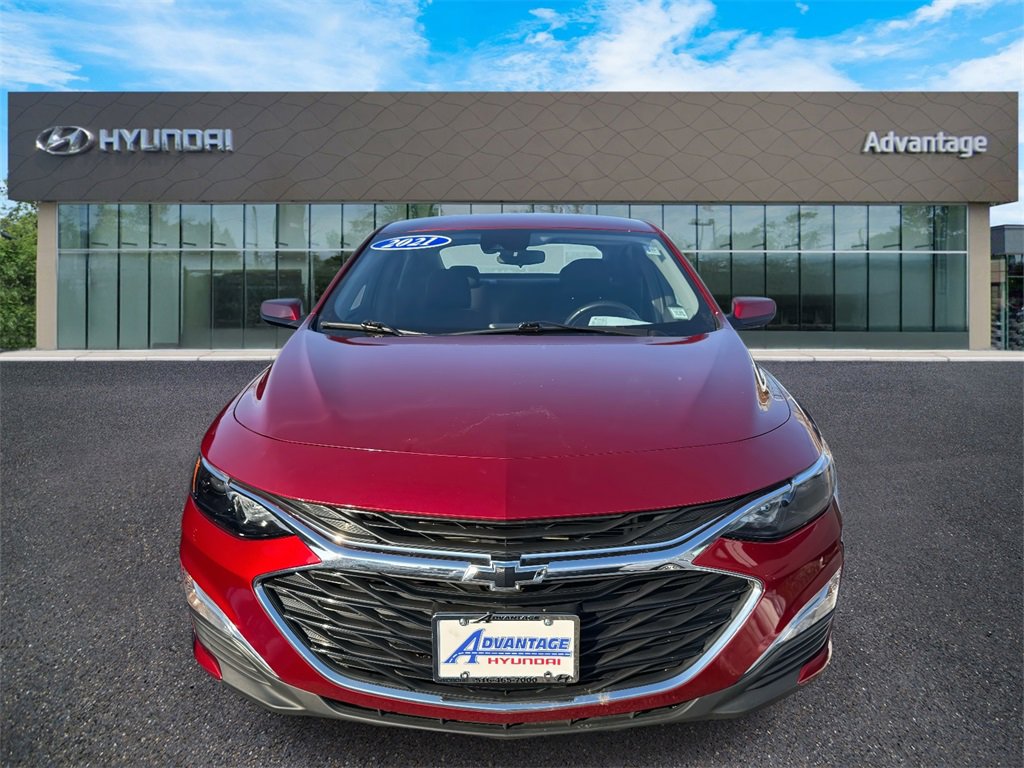 Used 2021 Chevrolet Malibu RS image 2