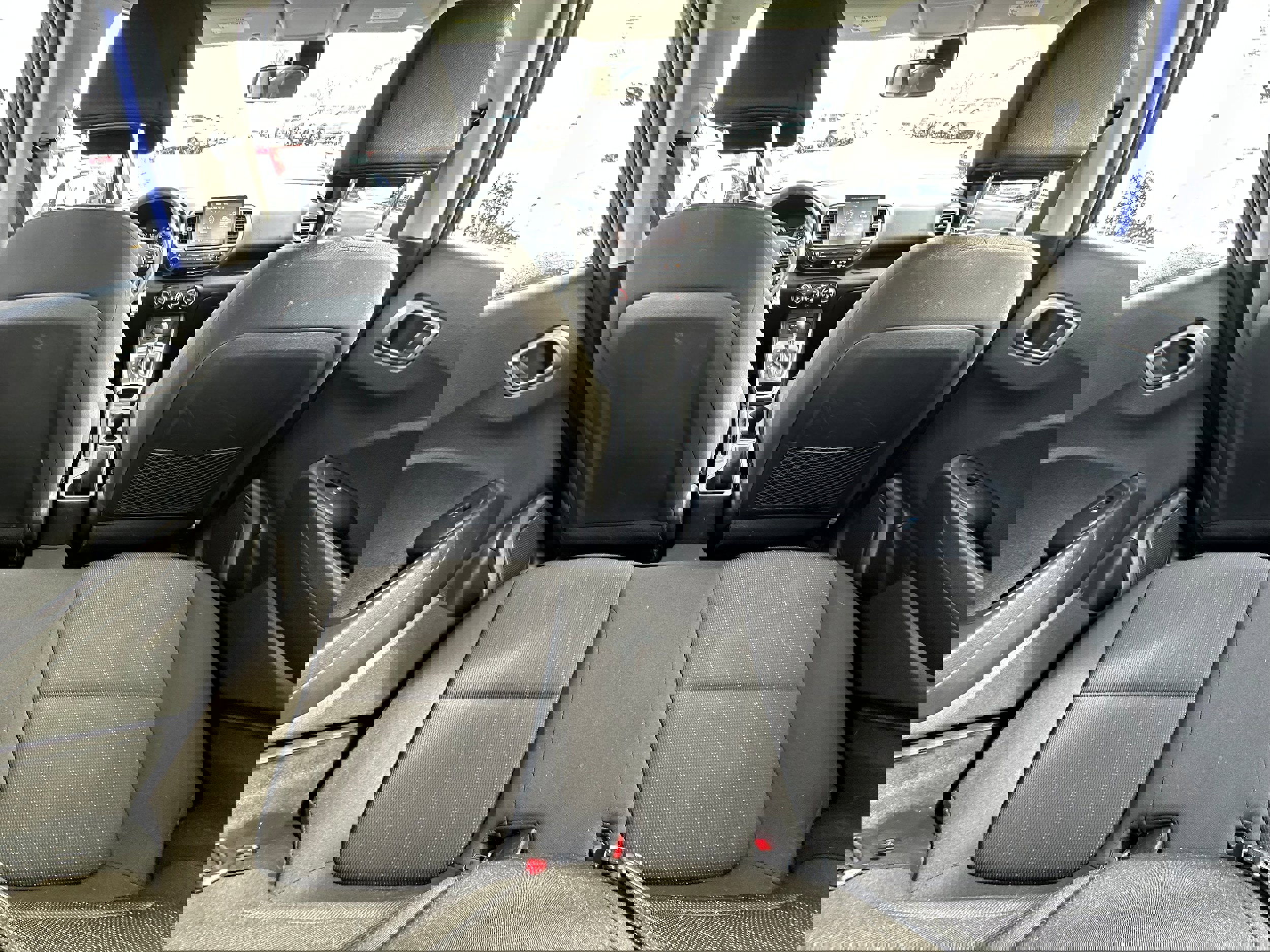 Used 2021 Hyundai Venue SE image 12