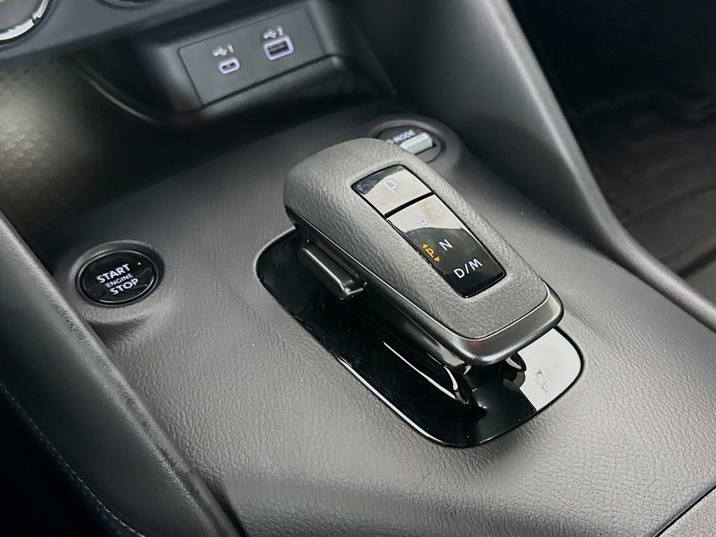 Used 2024 Nissan Z Performance w/ Heritage Edition image 18