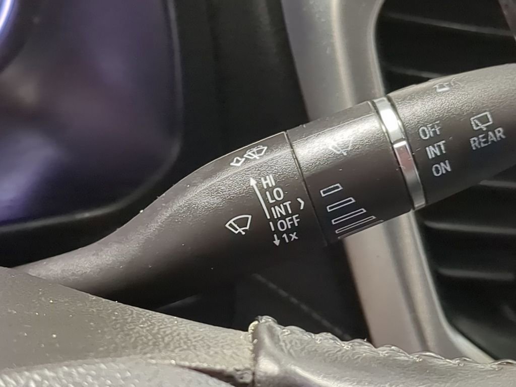 Used 2019 GMC Acadia SLT w/ LPO, Cargo Package AWD/4WD image 30