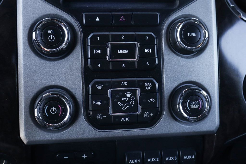 Used 2016 Ford F350 Platinum image 37