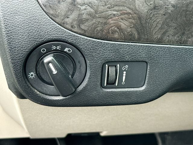 Used 2017 Dodge Grand Caravan SE w/ Power Window Group FWD image 14