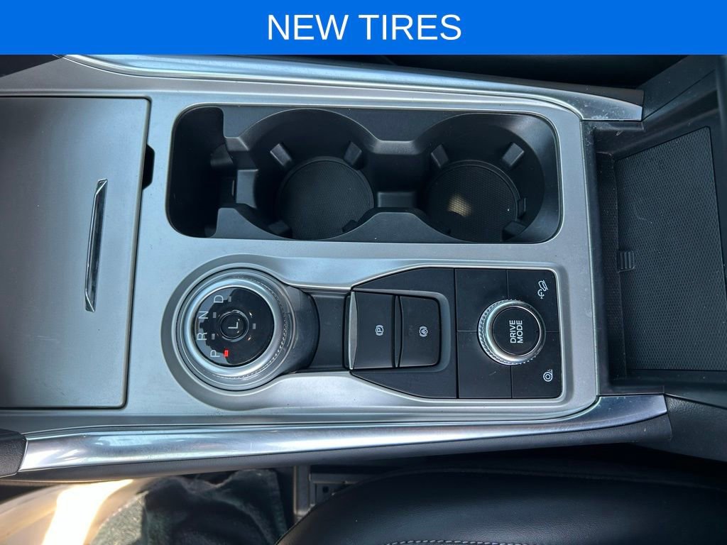 Certified 2022 Ford Explorer XLT w/ Equipment Group 202A image 28