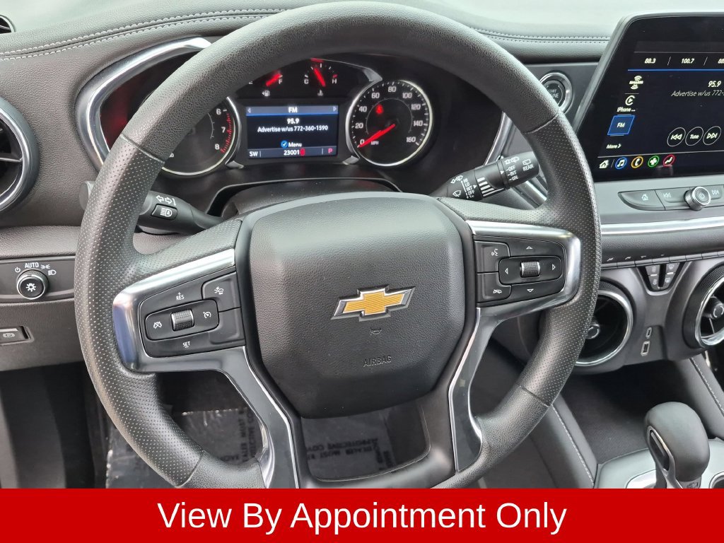 Used 2025 Chevrolet Blazer LT FWD image 22