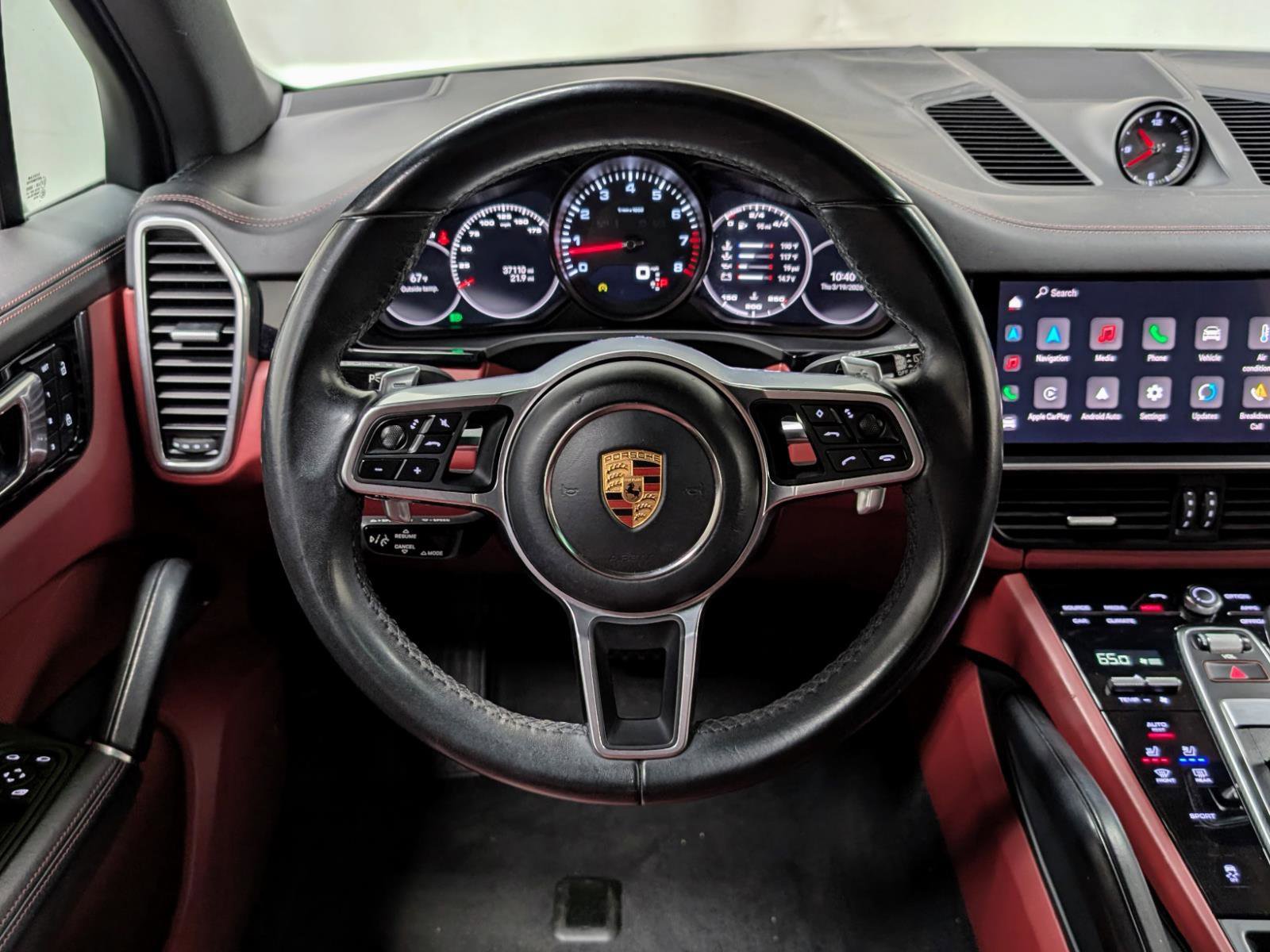 Used 2023 Porsche Cayenne Platinum Edition image 33