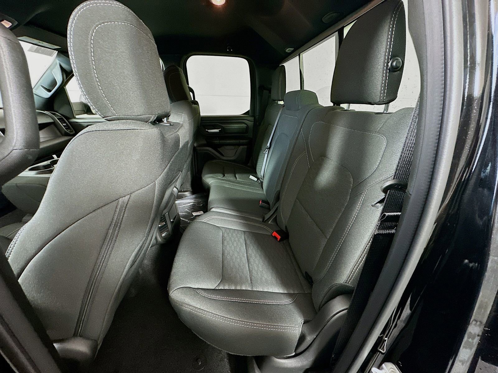 New 2026 RAM 1500 Express AWD/4WD image 23