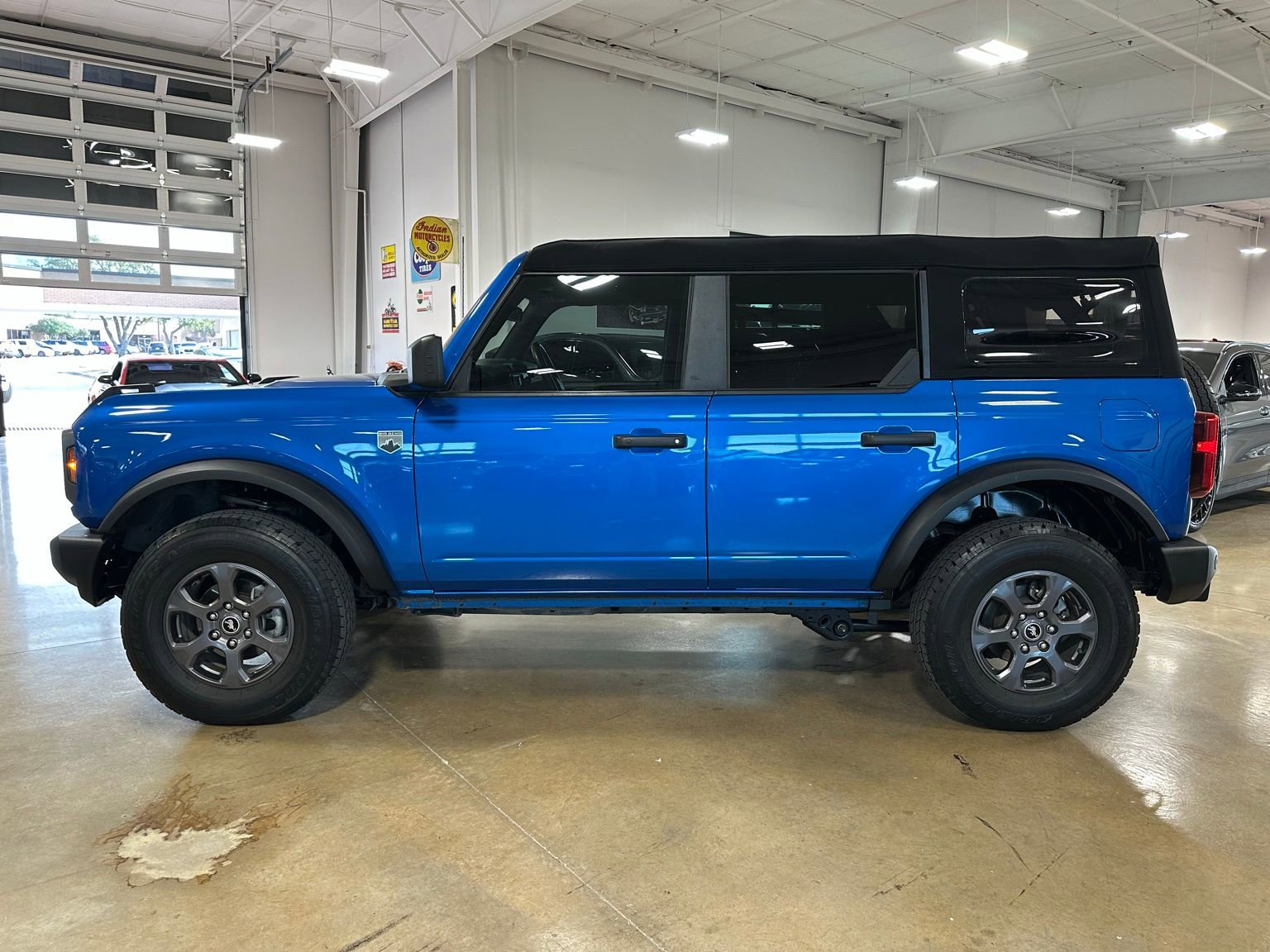 Used 2023 Ford Bronco Big Bend image 5