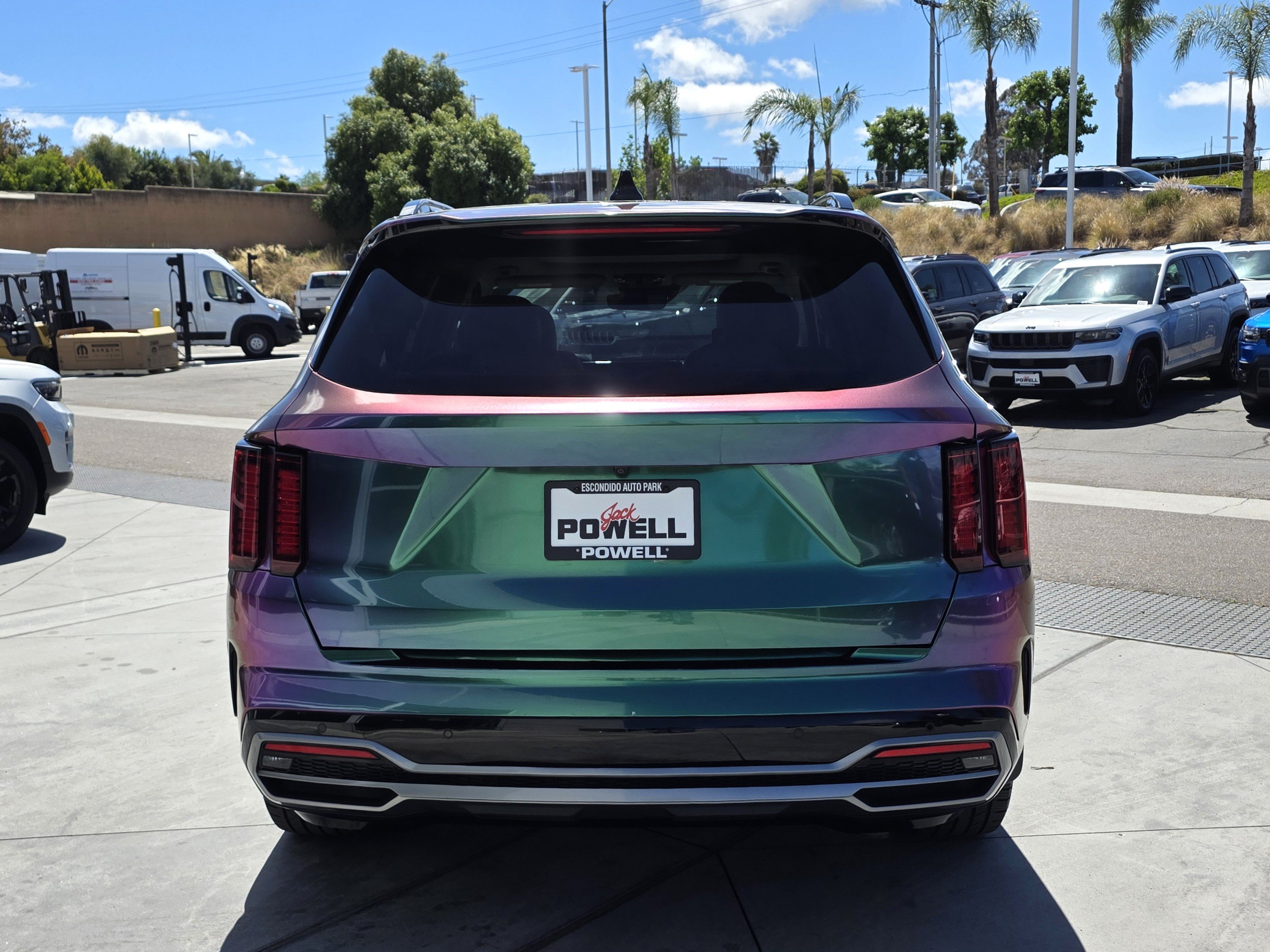 Used 2022 Kia Sorento EX w/ Panoramic Sunroof Package FWD image 4