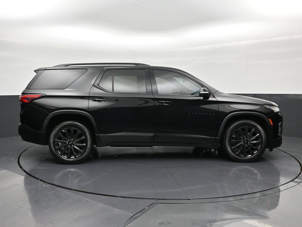 Used 2022 Chevrolet Traverse RS FWD image 6