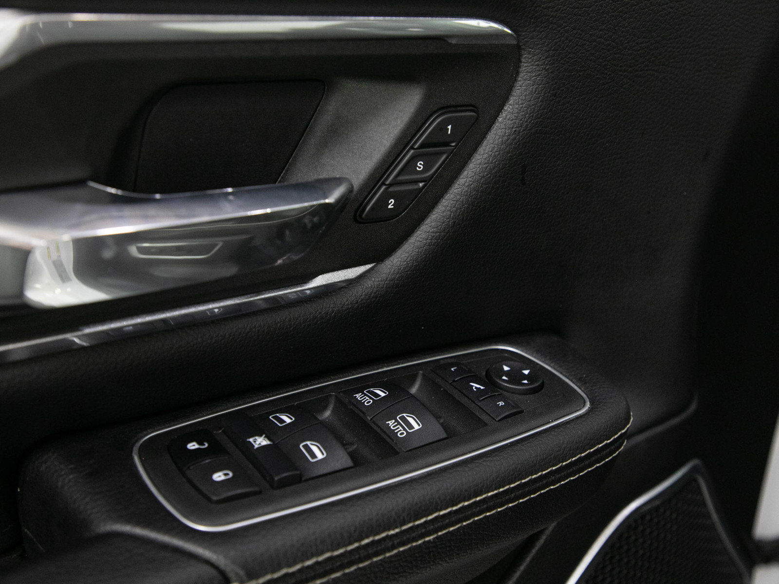Used 2022 RAM 1500 Laramie AWD/4WD image 23