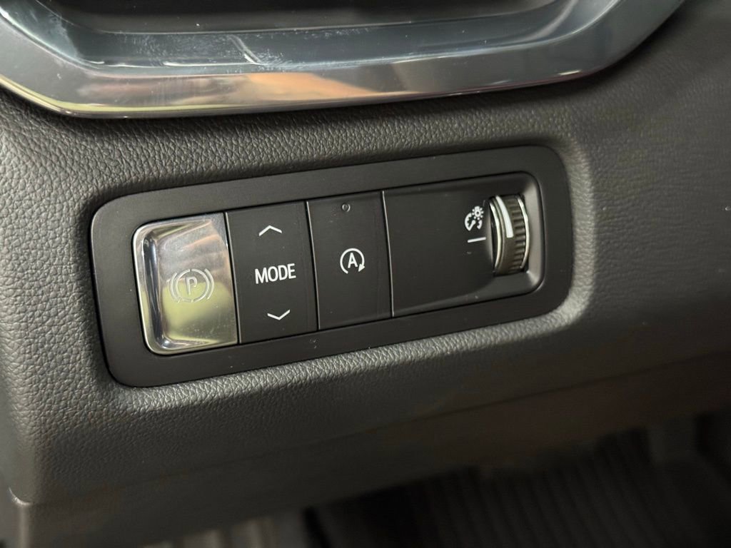 New 2025 GMC Acadia Elevation w/ Elevation Premium Package image 28