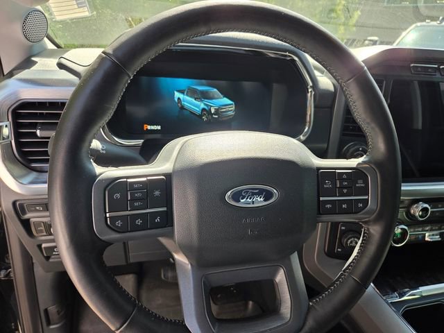 Used 2023 Ford F150 Lariat w/ Trailer Tow Package image 8