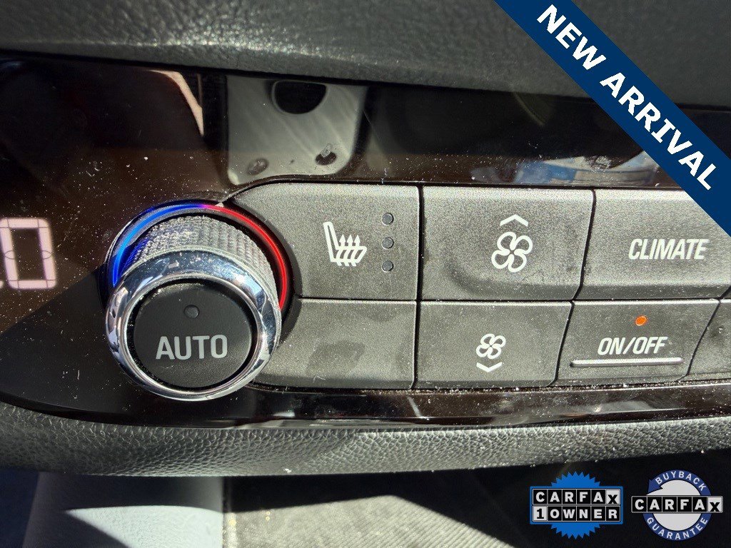 Used 2023 Buick Enclave Essence w/ Sport Touring Edition image 12