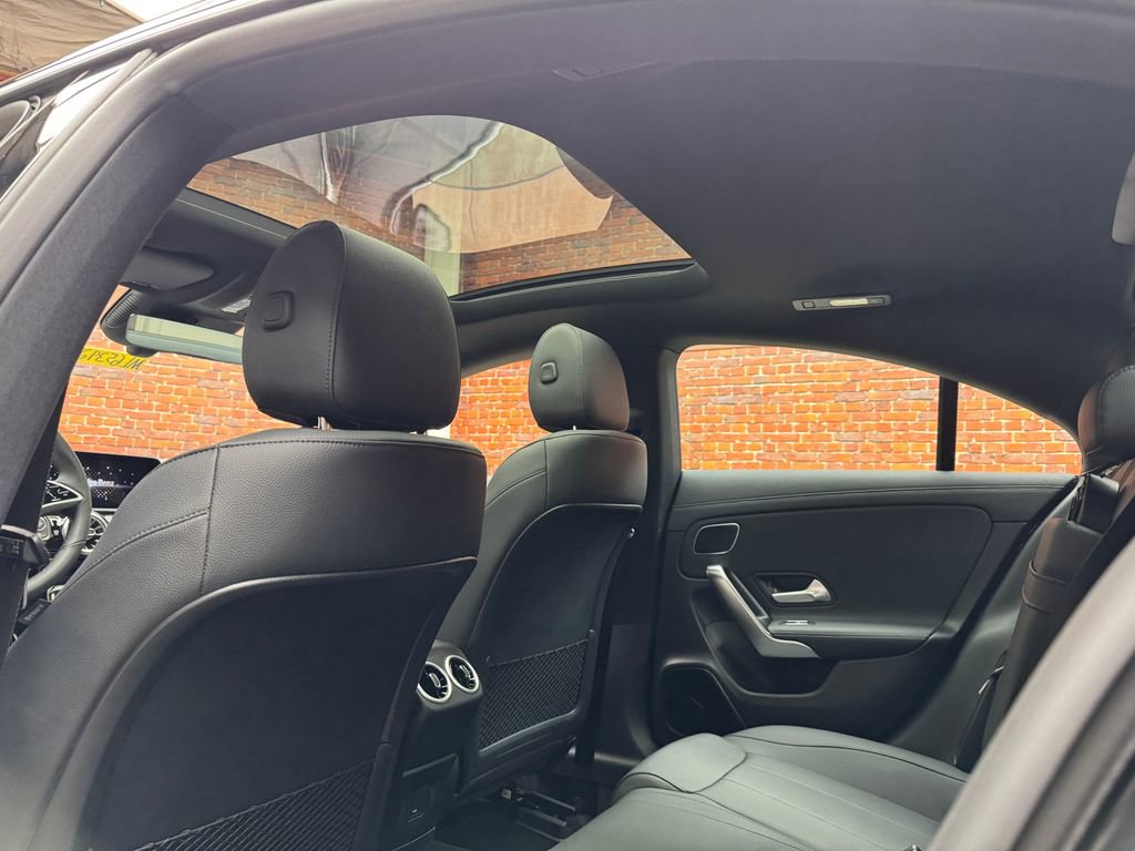 Used 2026 Mercedes-Benz CLA 250 4MATIC image 3