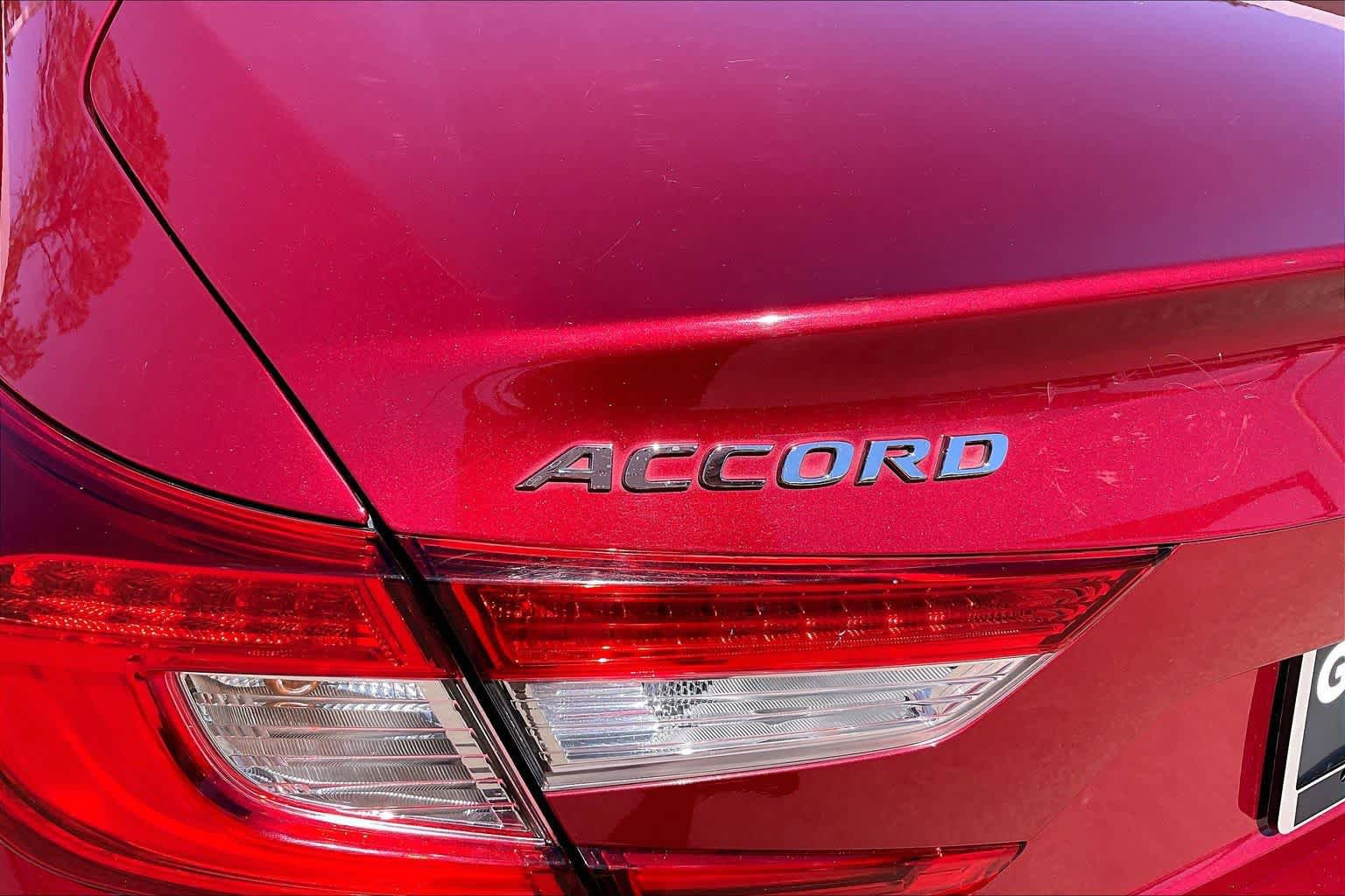 Used 2018 Honda Accord LX image 10