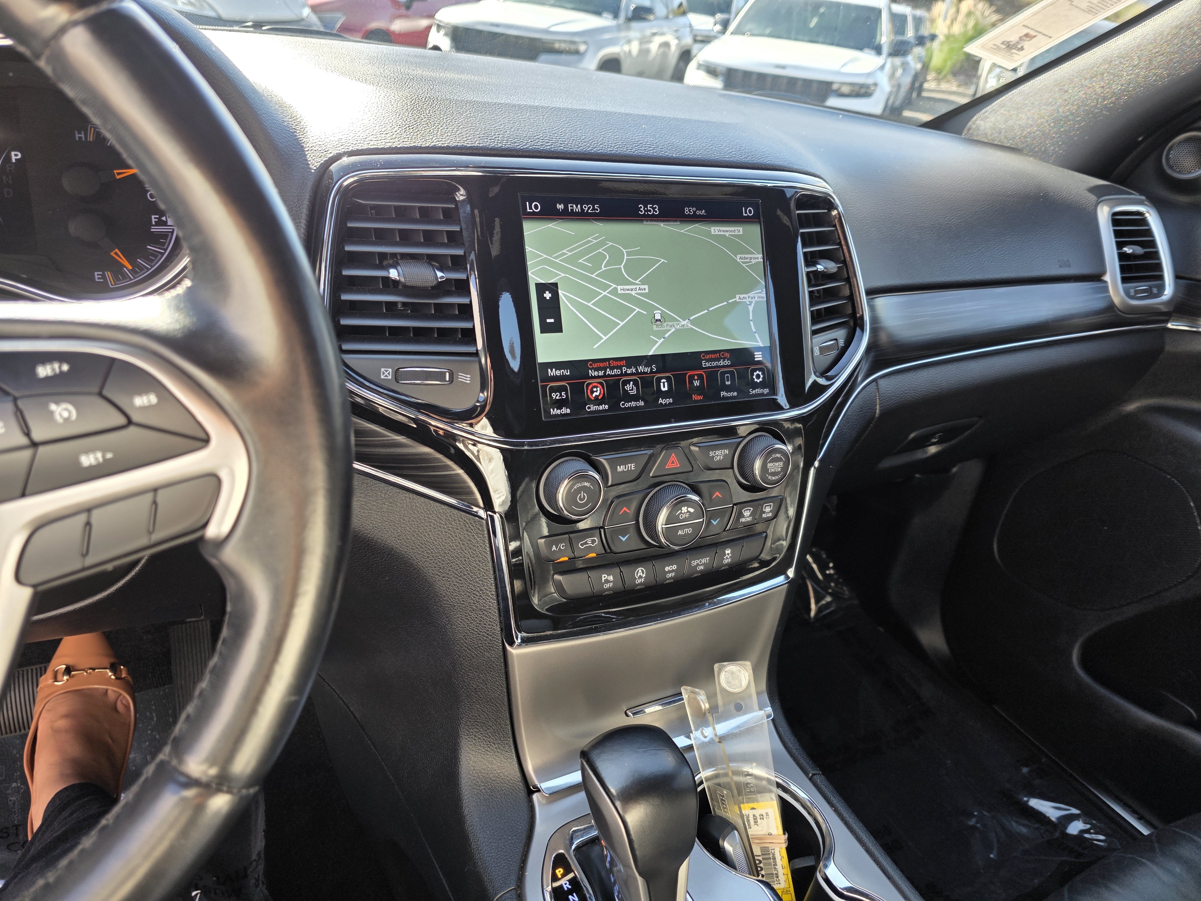Used 2022 Jeep Grand Cherokee Limited AWD/4WD image 16