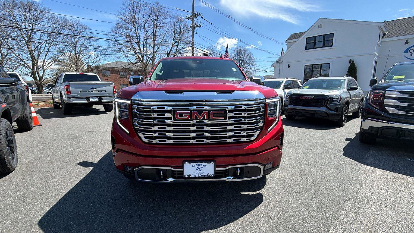 Used 2023 GMC Sierra 1500 Denali AWD/4WD image 2