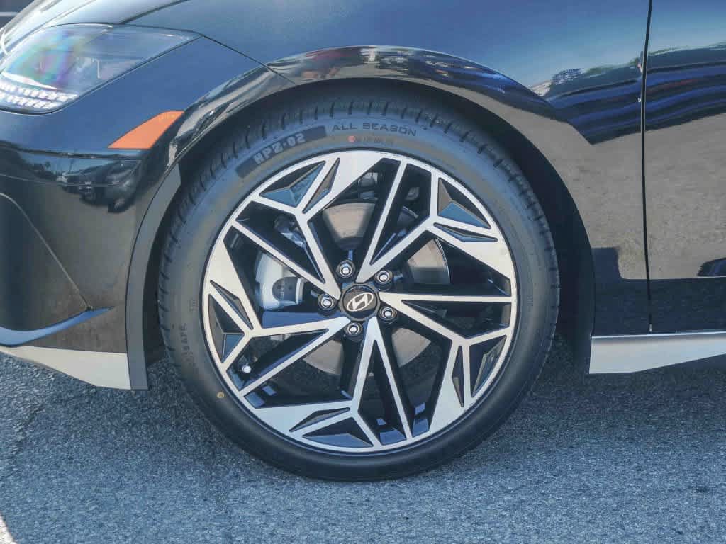 Used 2023 Hyundai Ioniq 6 SEL RWD image 9