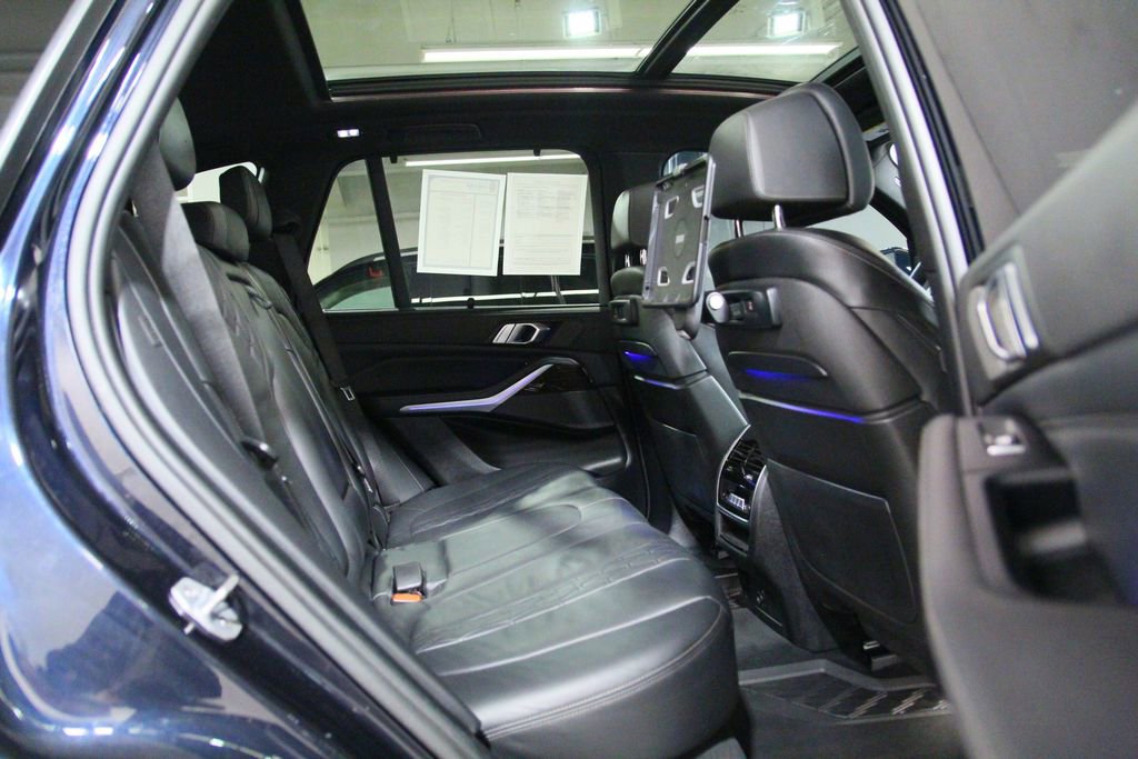 Used 2020 BMW X5 M50i w/ Premium Package AWD/4WD image 24