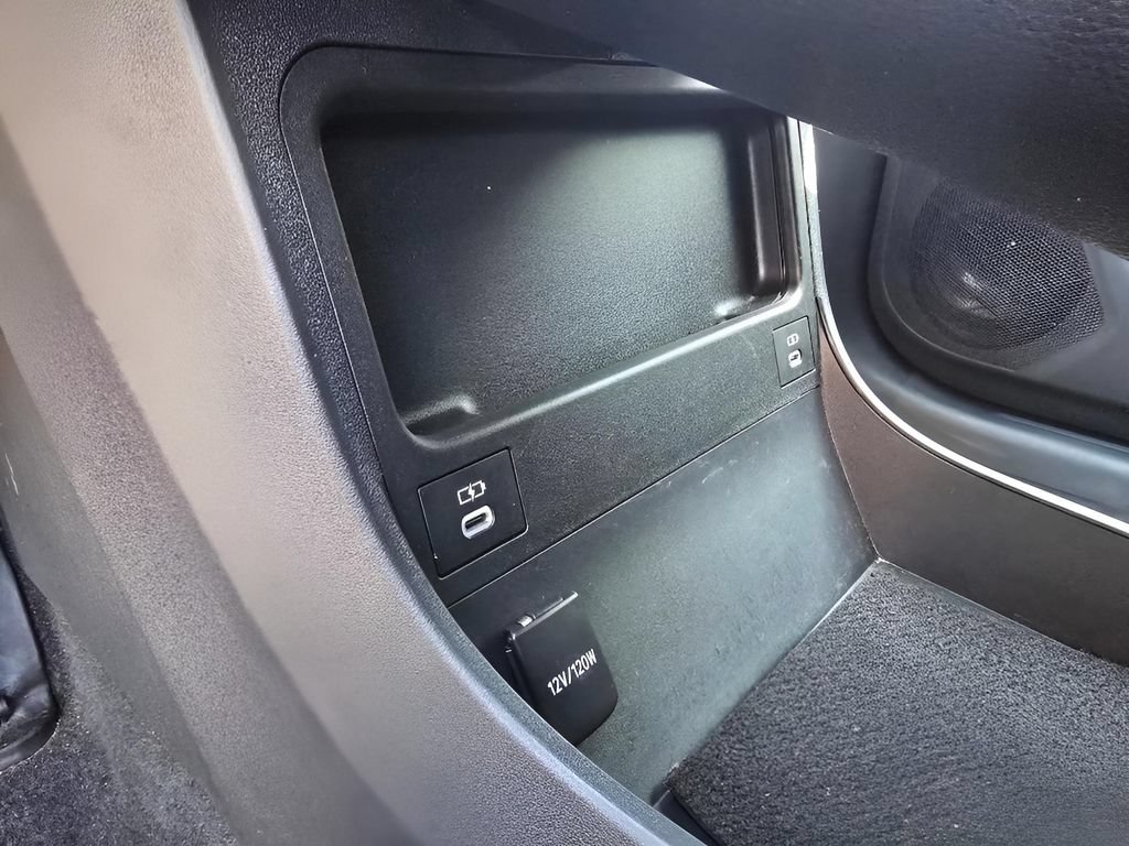 Used 2024 Subaru Solterra AWD/4WD image 16
