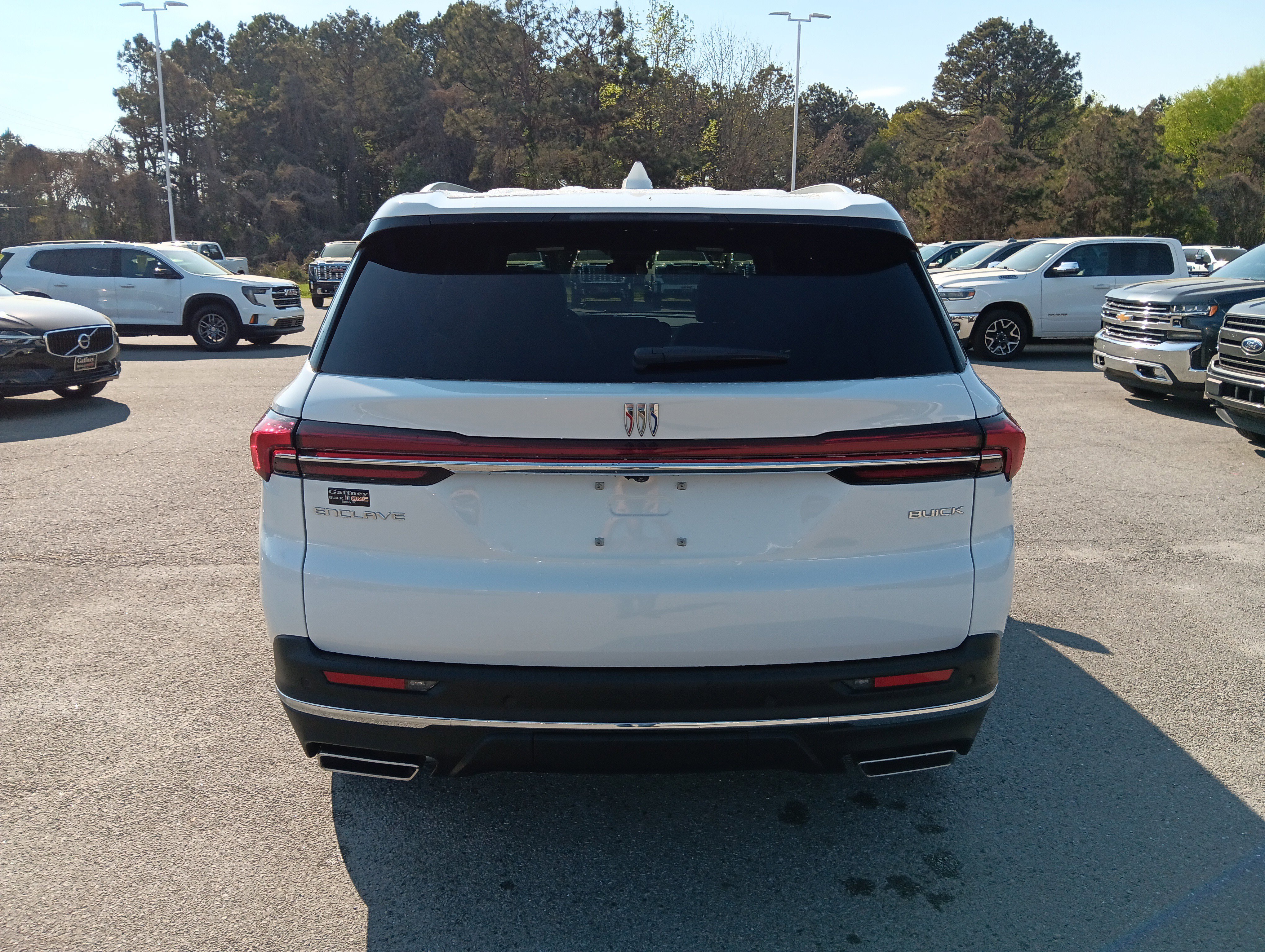 New 2026 Buick Enclave Preferred w/ LPO, Floor Liner Package FWD image 4