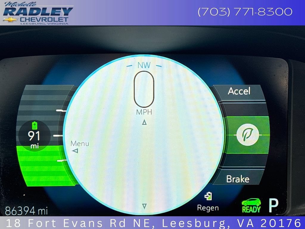 Used 2019 Chevrolet Bolt Premier w/ Infotainment Package FWD image 17
