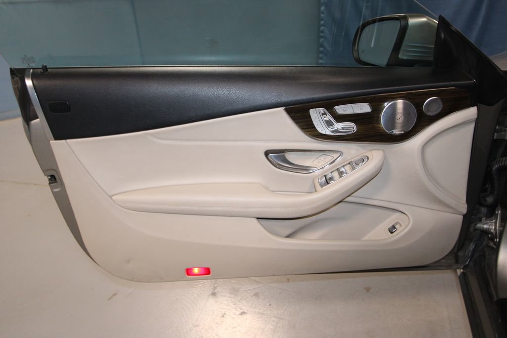 Used 2020 Mercedes-Benz C 300 Cabriolet image 5