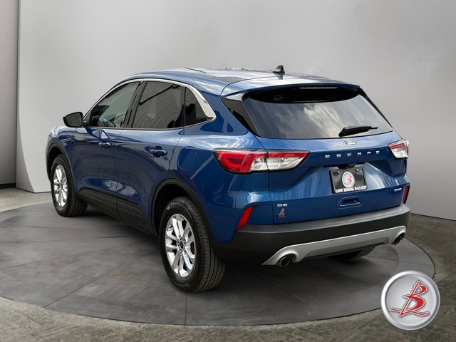 Used 2022 Ford Escape SE image 5