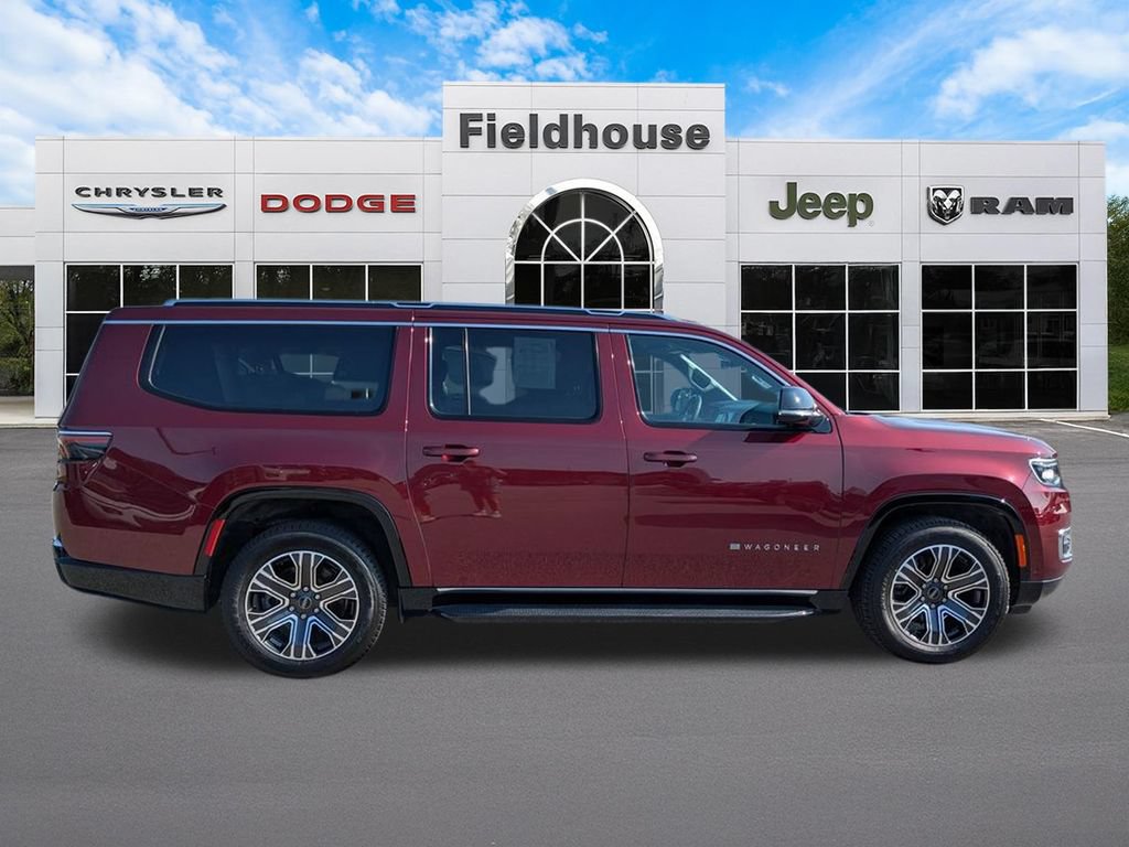 Used 2025 Jeep Wagoneer L 4WD image 10
