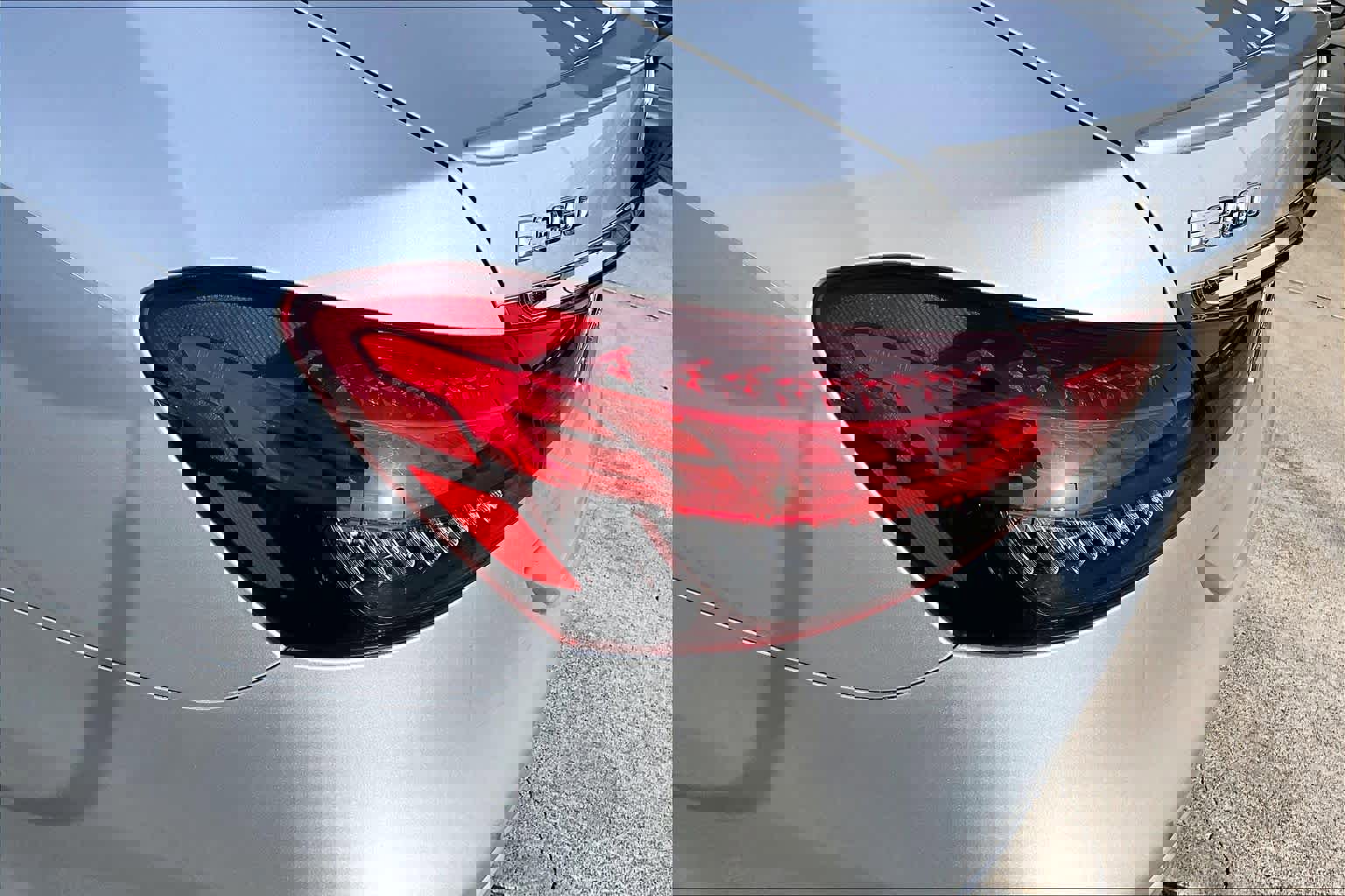 Used 2022 Mercedes-Benz E 350 Sedan image 28