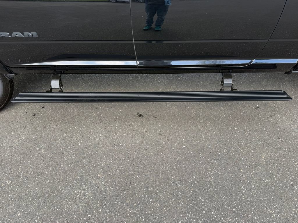 Used 2020 RAM 3500 Limited image 12